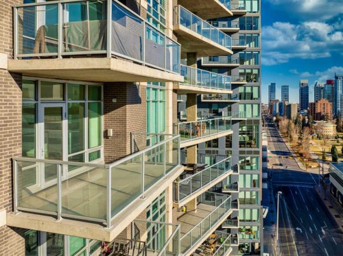 1006-530 12 Avenue Sw, Calgary, AB - Outdoor