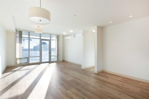 1006-530 12 Avenue Sw, Calgary, AB - Indoor Photo Showing Other Room