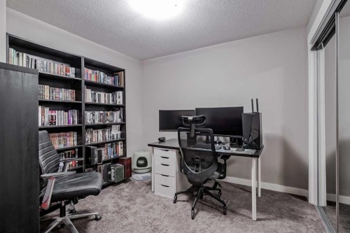 4218-240 Skyview Ranch Road Ne, Calgary, AB - Indoor Photo Showing Office