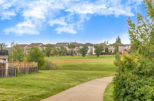 2016 Brightoncrest Green Se, Calgary, AB - Outdoor