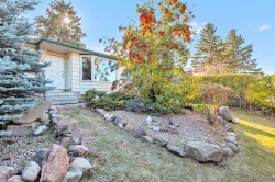 212 Dovercrest Place SE Calgary, AB T2B 1Y5