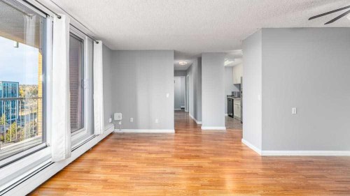 1709-4944 Dalton Drive Nw, Calgary, AB - Indoor Photo Showing Other Room