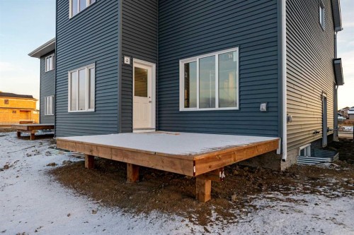 510 Ranch Green, Strathmore, AB - Outdoor