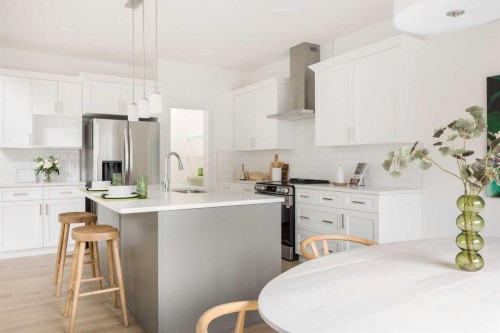 510 Ranch Green, Strathmore, AB - Indoor Photo Showing Kitchen With Upgraded Kitchen