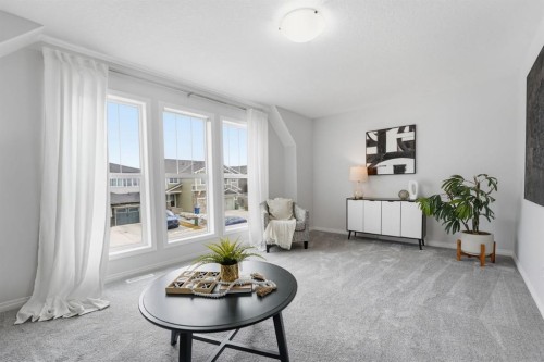 1096 Hillcrest Lane Sw, Airdrie, AB - Indoor Photo Showing Living Room