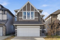 1096 Hillcrest Lane SW Airdrie, AB T4B 3W2