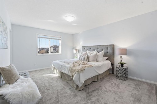1096 Hillcrest Lane Sw, Airdrie, AB - Indoor Photo Showing Bedroom