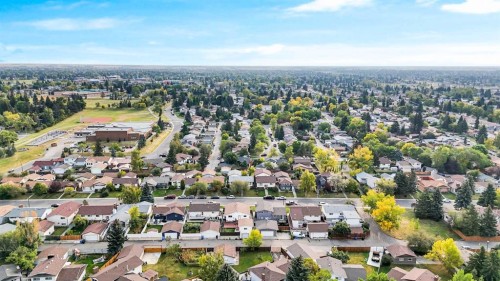 4764 Rundlewood Drive Ne, Calgary, AB - Outdoor With View