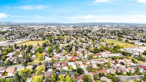 4764 Rundlewood Drive Ne, Calgary, AB - Outdoor With View