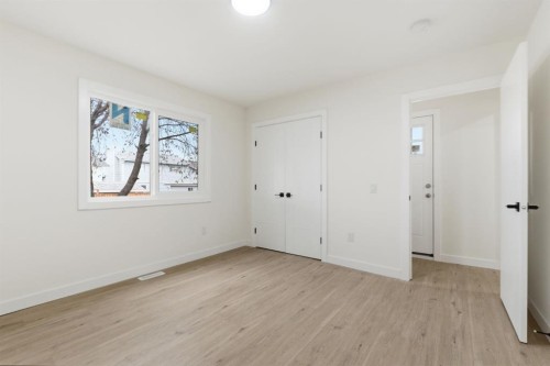5 Del Monica Bay Ne, Calgary, AB - Indoor Photo Showing Other Room