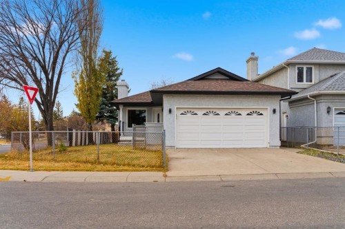 5 Del Monica Bay Ne, Calgary, AB - Outdoor