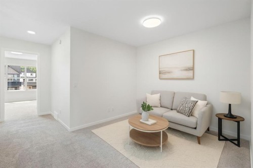 135 Creekview Gardens Sw, Calgary, AB - Indoor Photo Showing Living Room