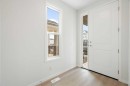 135 Creekview Gardens Sw, Calgary, AB  - Indoor Photo Showing Other Room 