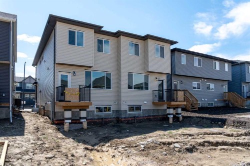 135 Creekview Gardens Sw, Calgary, AB - Outdoor