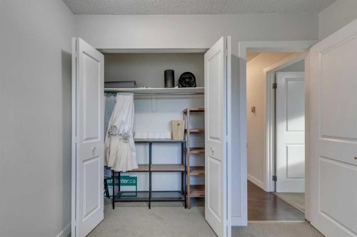 401-2203 14 Street Sw, Calgary, AB - Indoor