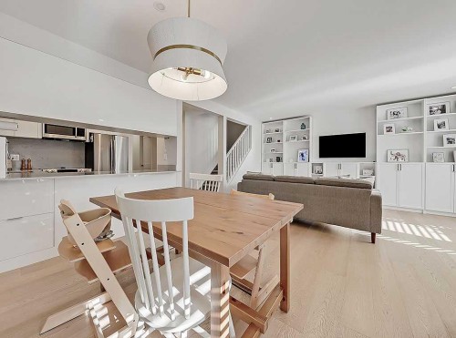 2-2127 34 Avenue Sw, Calgary, AB - Indoor Photo Showing Dining Room