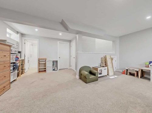 2-2127 34 Avenue Sw, Calgary, AB - Indoor