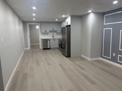 24 Rundleson Way Ne, Calgary, AB - Indoor