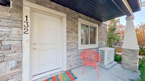 132 Legacy Point Se, Calgary, AB - Outdoor With Exterior