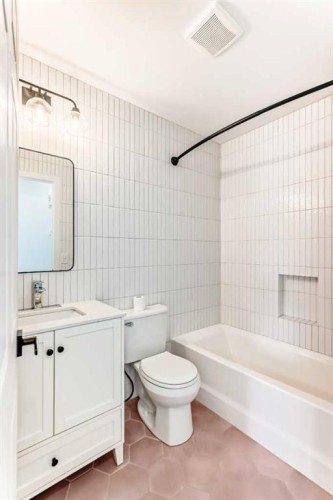12650 Coventry Hills Way Ne, Calgary, AB - Indoor Photo Showing Bathroom
