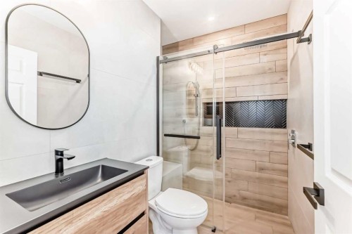 12650 Coventry Hills Way Ne, Calgary, AB - Indoor Photo Showing Bathroom