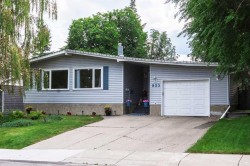823 Cannell Road SW Calgary, AB T2W 1T5