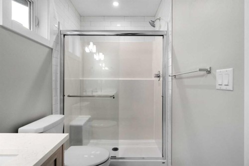 163 Keystone Creek Drive Ne, Calgary, AB - Indoor Photo Showing Bathroom