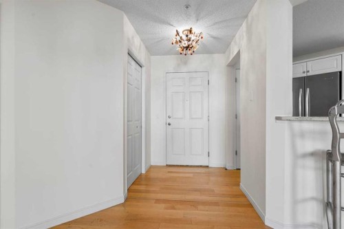 206-2144 Paliswood Road Sw, Calgary, AB - Indoor Photo Showing Other Room