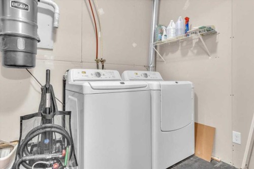 67 Walden Road, Calgary, AB - Indoor Photo Showing Laundry Room