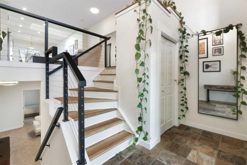 238 Somerglen Way Sw, Calgary, AB - Indoor Photo Showing Other Room