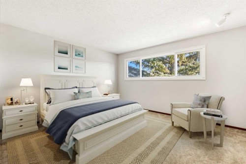 1613 43 Street Sw, Calgary, AB - Indoor Photo Showing Bedroom