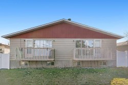 53,55 Dovercliffe Way SE Calgary, AB T2B 1W6