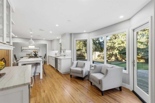 723 Willamette Drive Se, Calgary, AB - Indoor