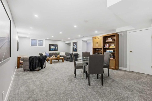 723 Willamette Drive Se, Calgary, AB - Indoor