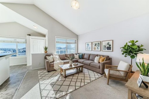 205 Panora Close Nw, Calgary, AB - Indoor Photo Showing Living Room
