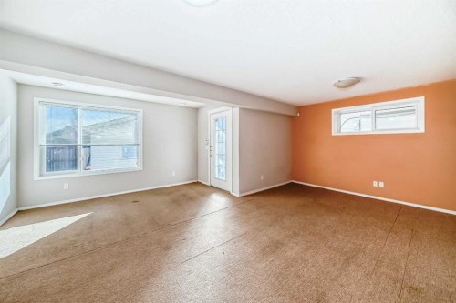 205 Panora Close Nw, Calgary, AB - Indoor Photo Showing Other Room