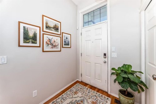 205 Panora Close Nw, Calgary, AB - Indoor Photo Showing Other Room