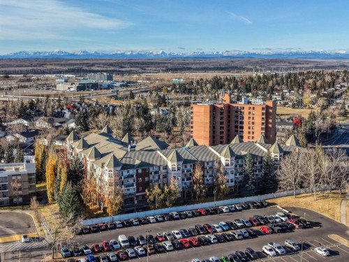 207-200 Lincoln Way Sw, Calgary, AB - Outdoor With View