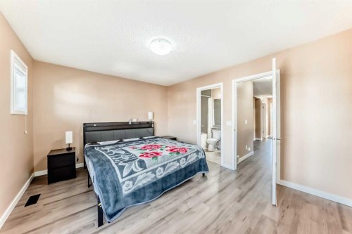 367 Auburn Crest Way Se, Calgary, AB - Indoor Photo Showing Bedroom
