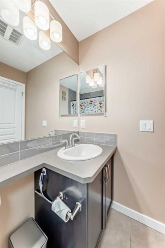367 Auburn Crest Way Se, Calgary, AB - Indoor Photo Showing Bathroom