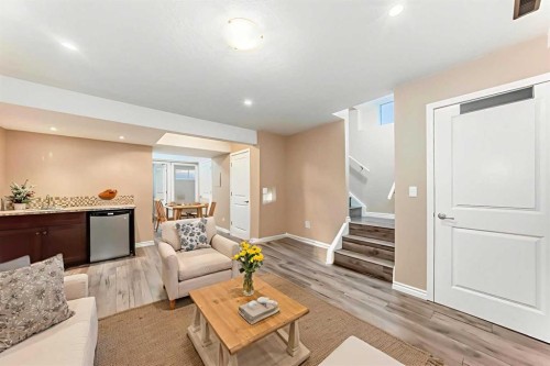 367 Auburn Crest Way Se, Calgary, AB - Indoor Photo Showing Living Room