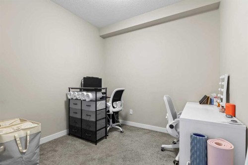 417-110 Auburn Meadows View Se, Calgary, AB - Indoor Photo Showing Office