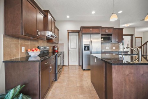 508 Everbrook Way Sw, Calgary, AB - Indoor Photo Showing Kitchen With Stainless Steel Kitchen With Upgraded Kitchen
