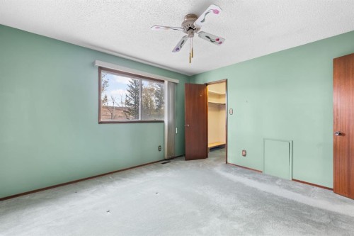 3375 Breton Close Nw, Calgary, AB - Indoor Photo Showing Other Room