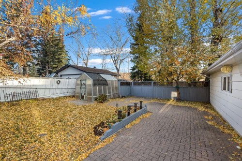 3375 Breton Close Nw, Calgary, AB - Outdoor