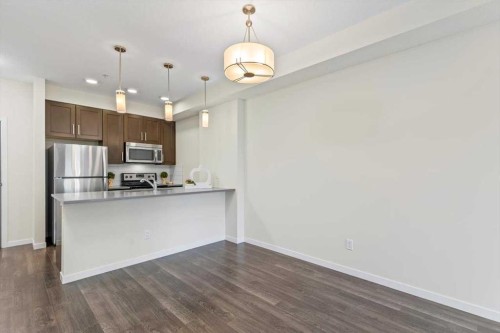218-10 Mahogany Mews Se, Calgary, AB - Indoor Photo Showing Kitchen