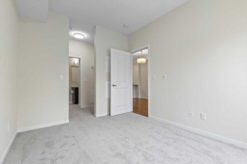 218-10 Mahogany Mews Se, Calgary, AB - Indoor Photo Showing Other Room