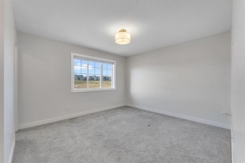 1489 Bayview Point Sw, Airdrie, AB - Indoor Photo Showing Other Room