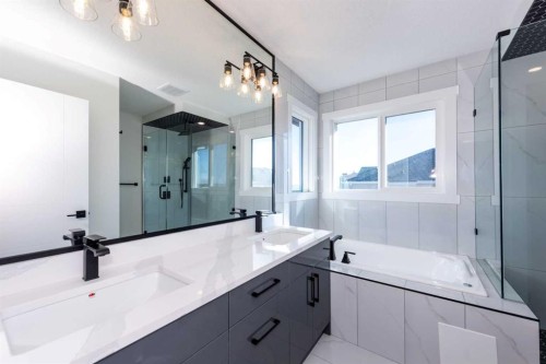 22 Cimarron Estates Gate, Okotoks, AB - Indoor Photo Showing Bathroom