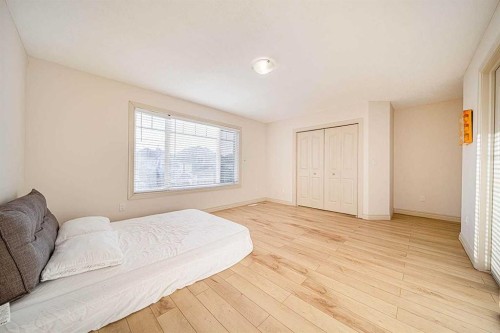 22 Royal Birch Way Nw, Calgary, AB - Indoor Photo Showing Bedroom